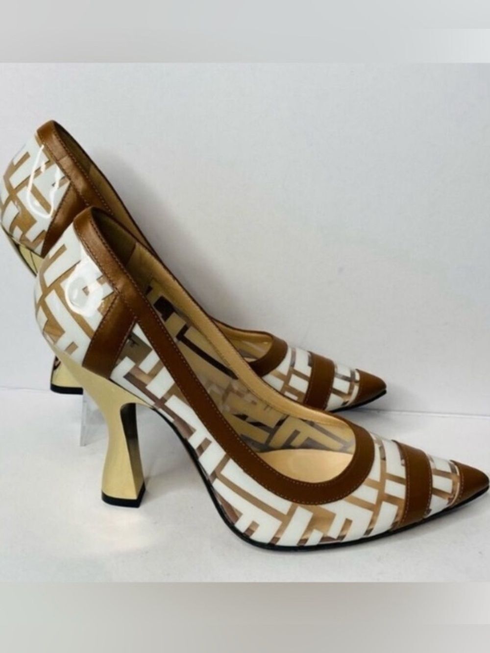 🛍️ FENDI NEW & Authentic Colibri FF Logo-printed 105mm Pumps In Neutrals